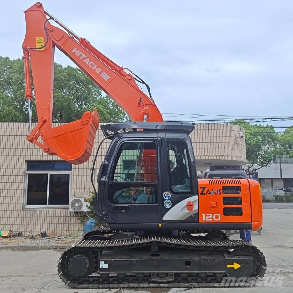 Hitachi ZX 120 Kāpurķēžu ekskavatori