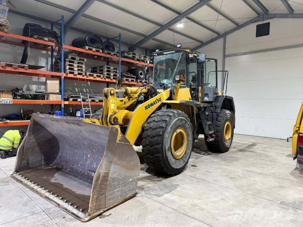 Komatsu WA 380-6 Iekrāvēji uz riteņiem
