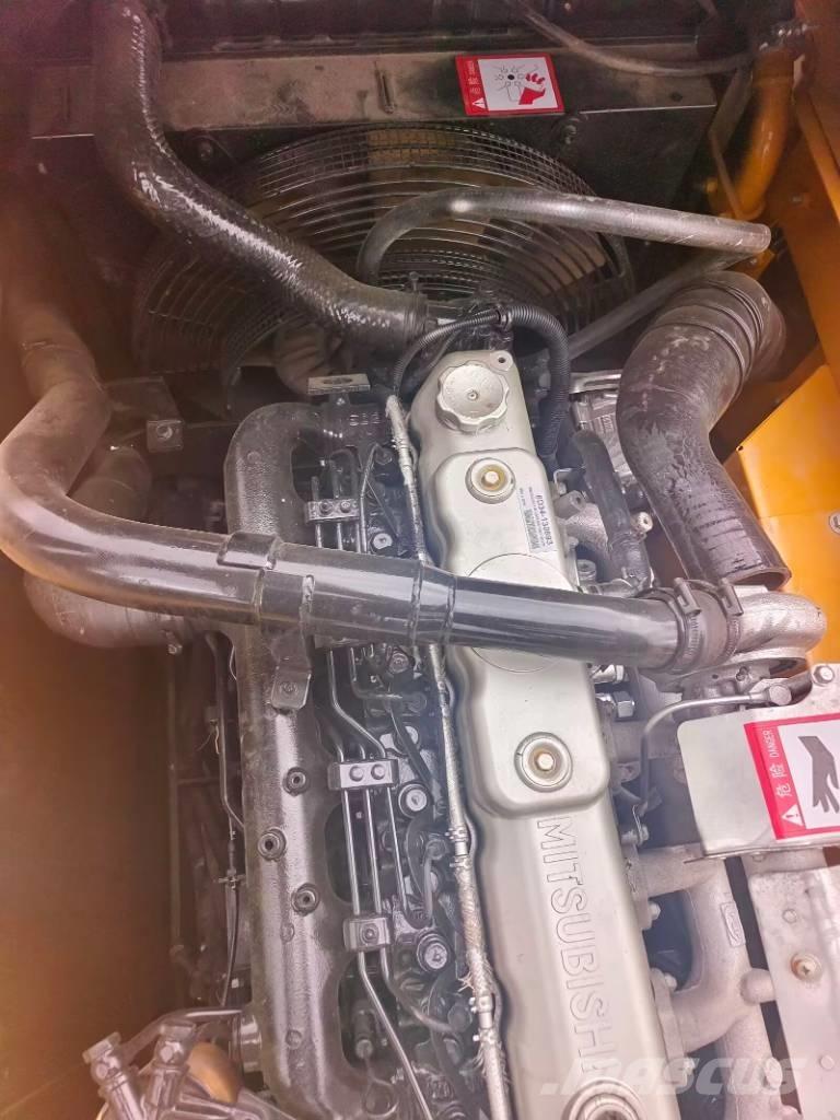 Sany SY 215 C Kāpurķēžu ekskavatori