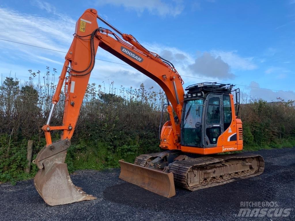 Doosan DX 140 LCR-3 Kāpurķēžu ekskavatori