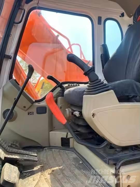 Doosan DH150 Kāpurķēžu ekskavatori