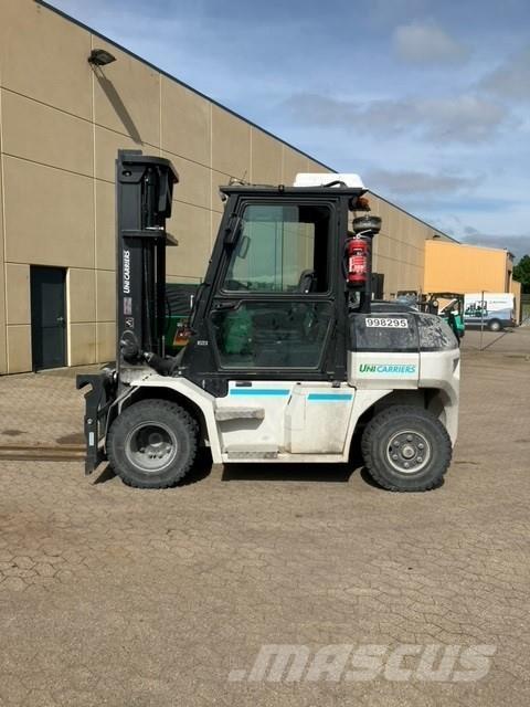 UniCarriers DX60-5 Tehnika ar dīzeļa dzinēju