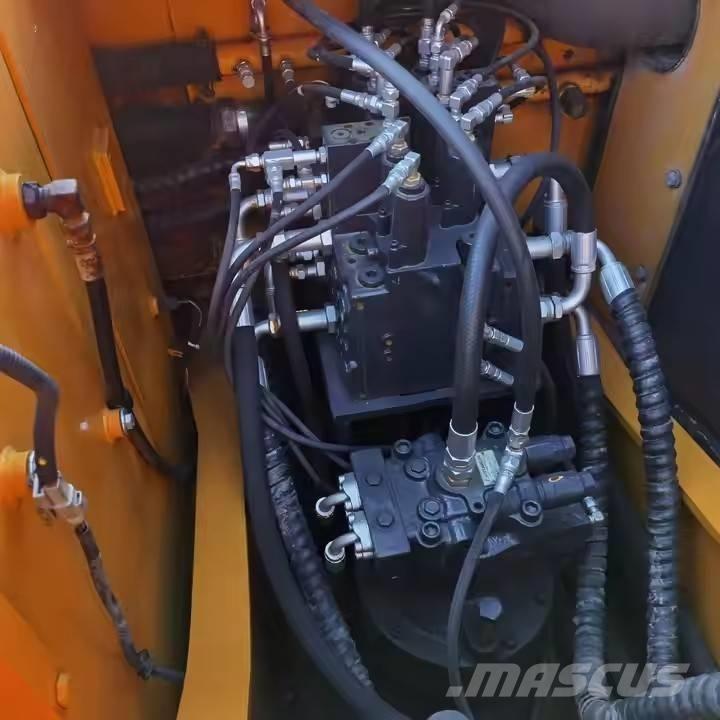 Hyundai 150LC -7 Kāpurķēžu ekskavatori