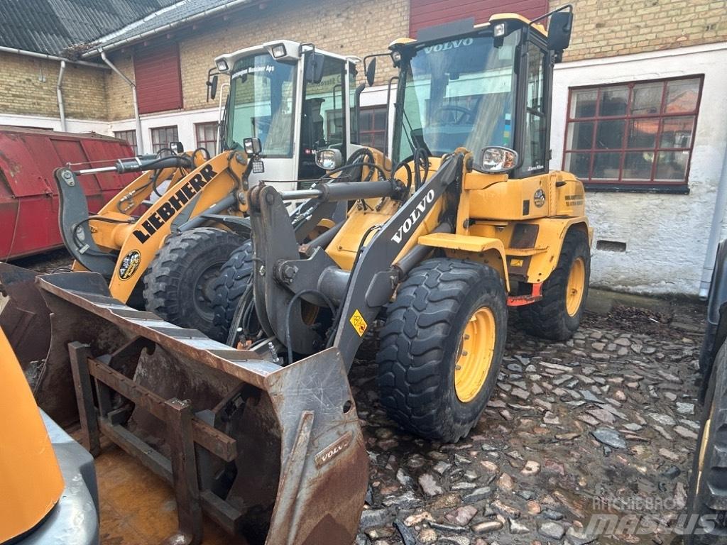 Volvo L 30 G Iekrāvēji uz riteņiem