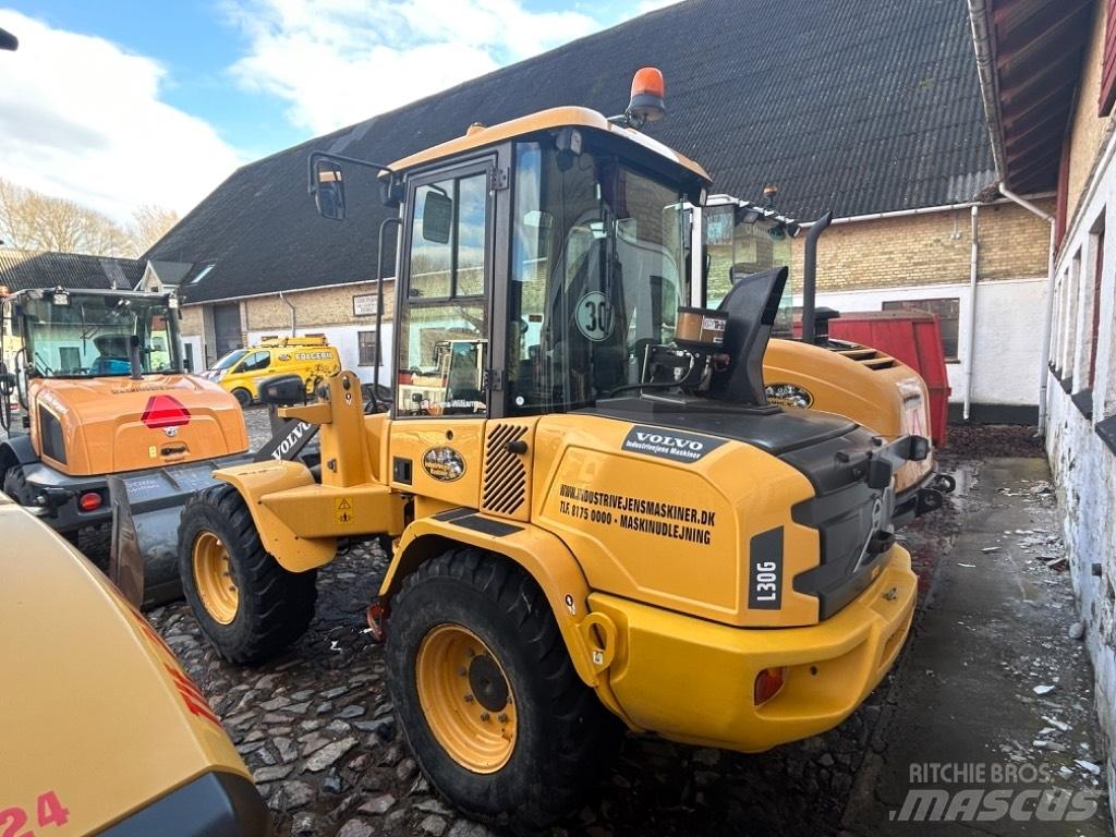 Volvo L 30 G Iekrāvēji uz riteņiem