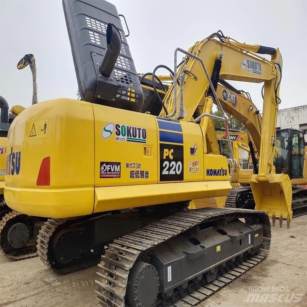 Komatsu PC 220 Kāpurķēžu ekskavatori