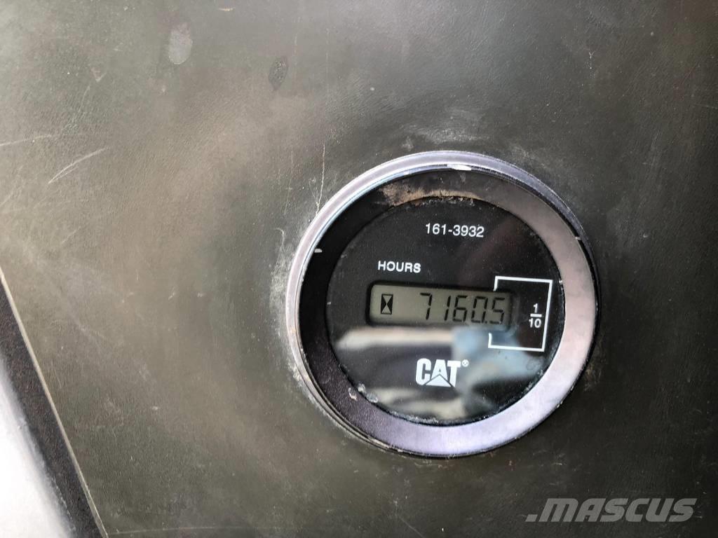 CAT 320 D L Kāpurķēžu ekskavatori