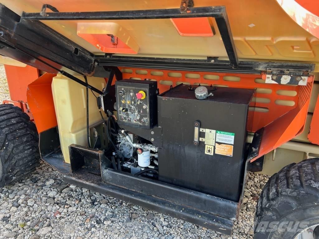JLG 3394 RT Šķerveida pacēlāji