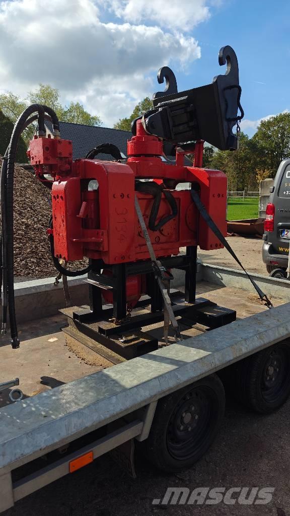 Müller 70/55 Vibrējošie pāļu dzinēji