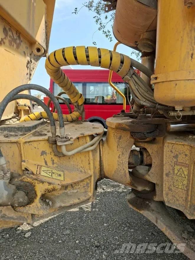Volvo A 25 D Artikulētie pašizgāzēji