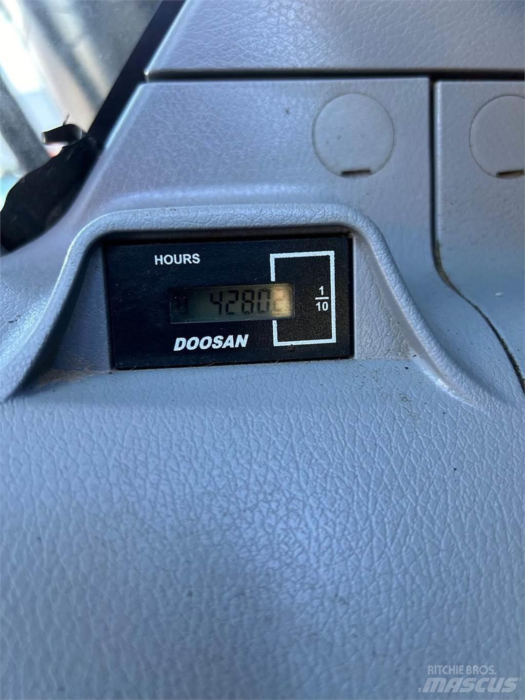 Doosan DX340LC-5 Kāpurķēžu ekskavatori