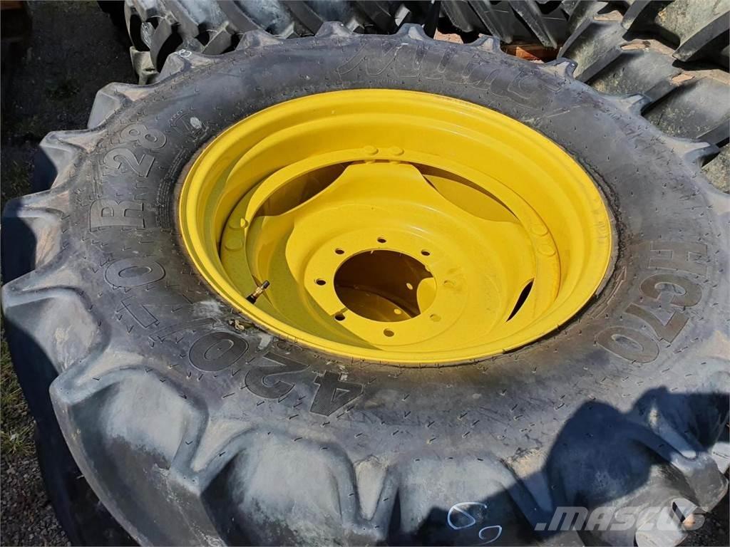 Mitas 420/70R28 x2 Riepas, riteņi un diski