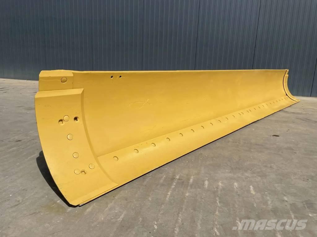 CAT 140G Moldboard Naži