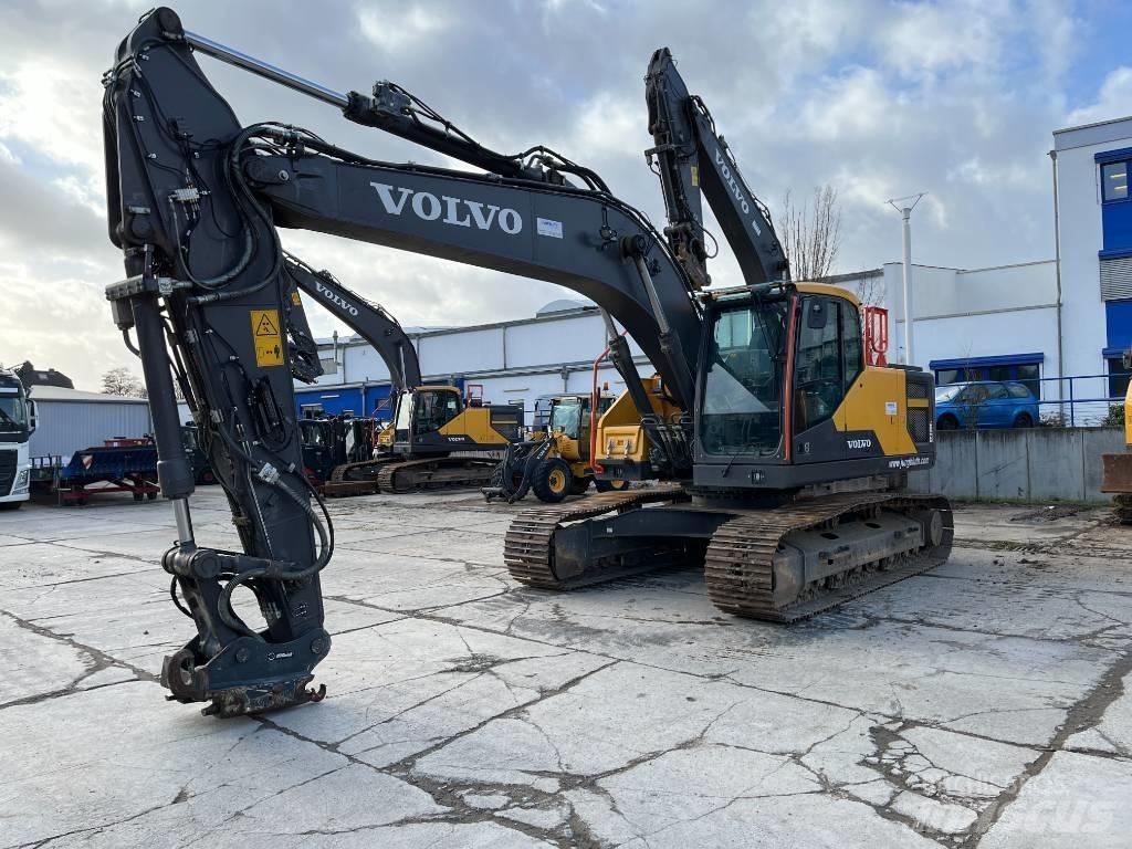 Volvo EC220EL Kāpurķēžu ekskavatori
