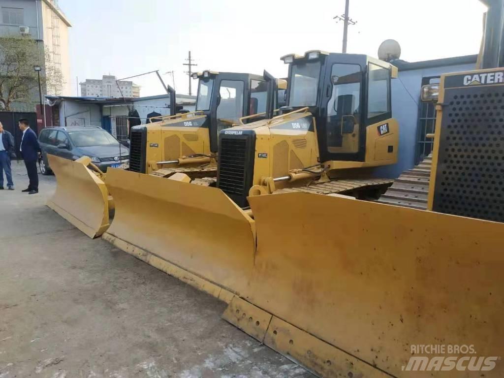 CAT D5M Kāpurķēžu buldozeri