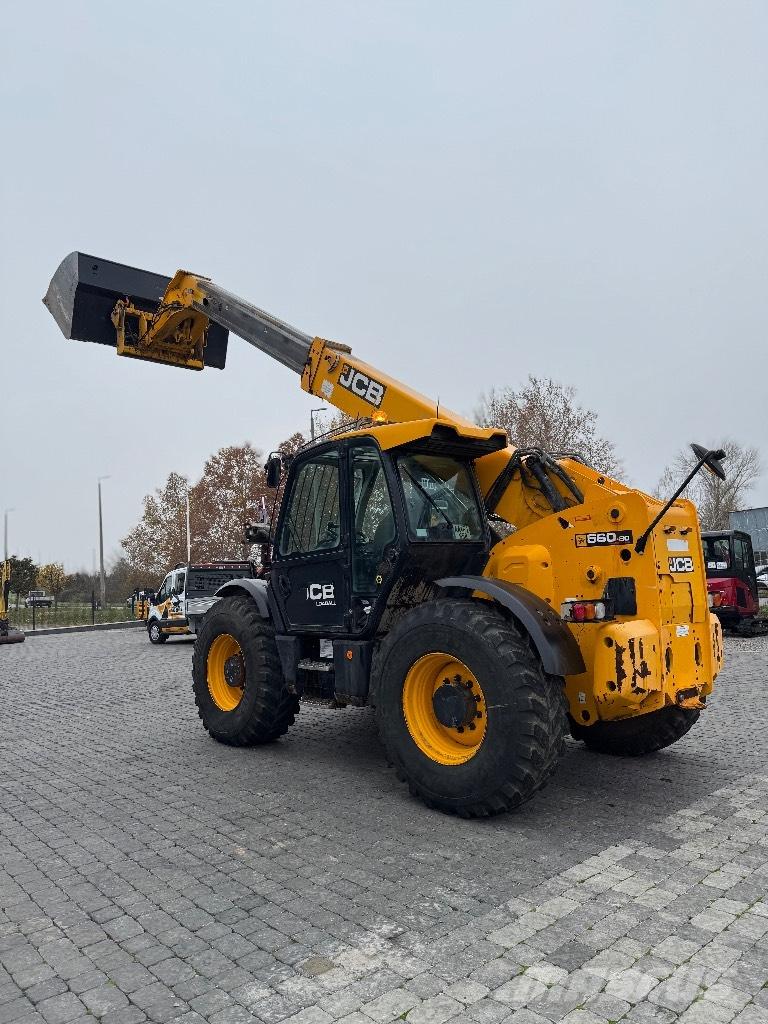 JCB 560-80 Lauksaimniecības pacēlāji