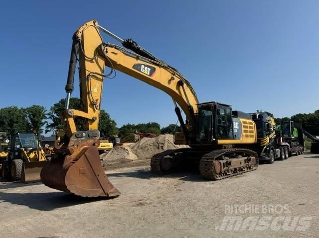 CAT 352 F Kāpurķēžu ekskavatori