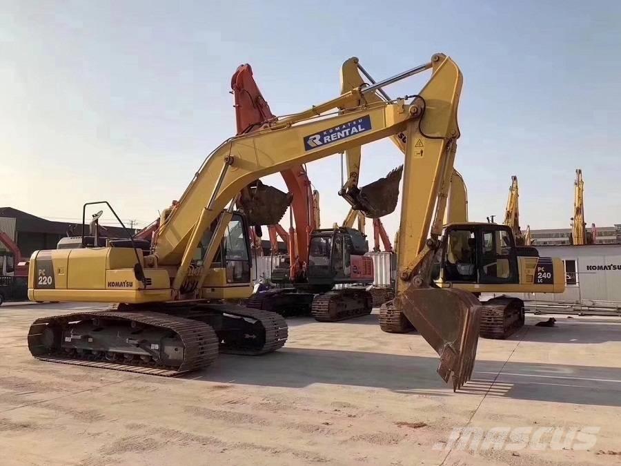 Komatsu pc220-7 Kāpurķēžu ekskavatori