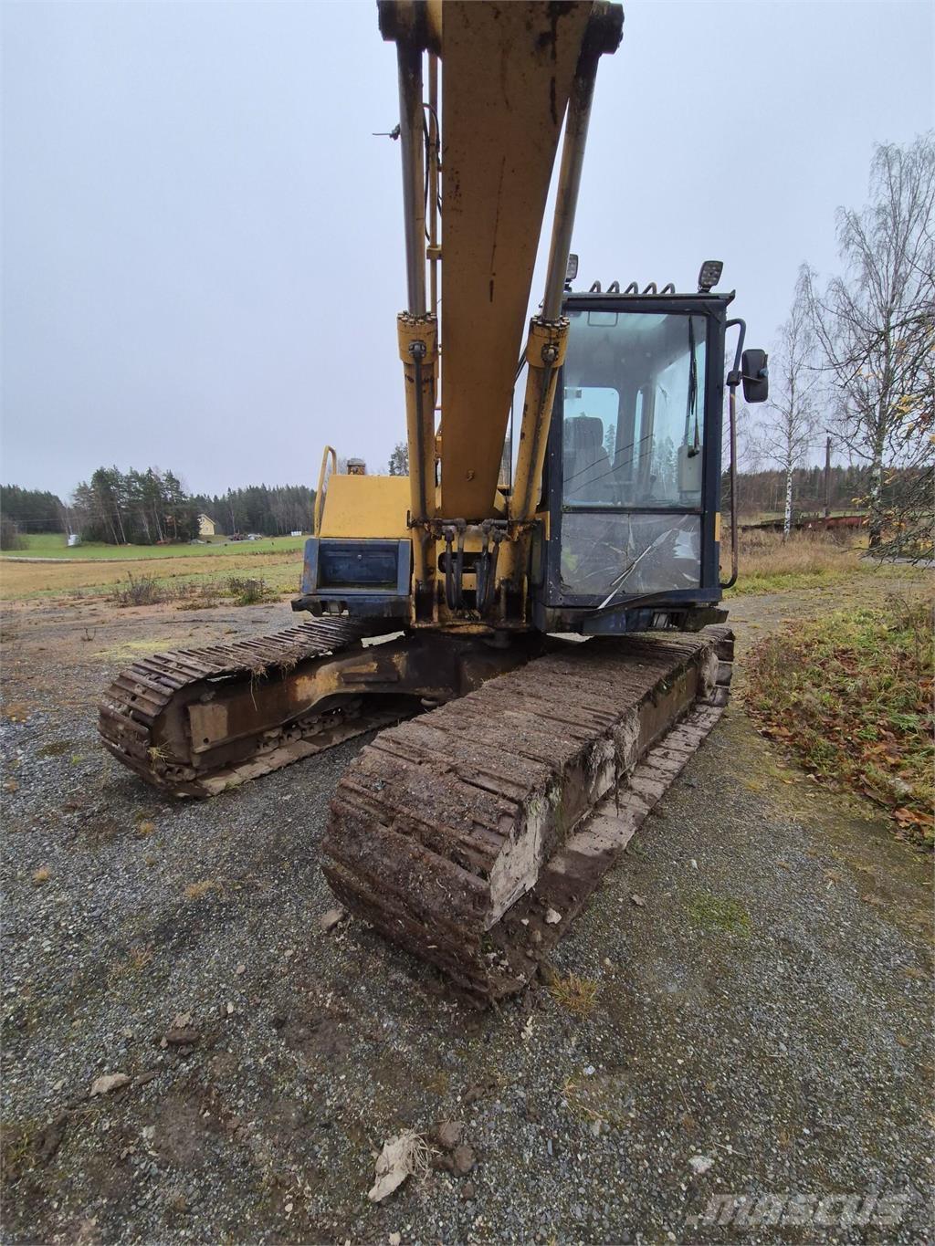 Komatsu PC180LC-3 Kāpurķēžu ekskavatori