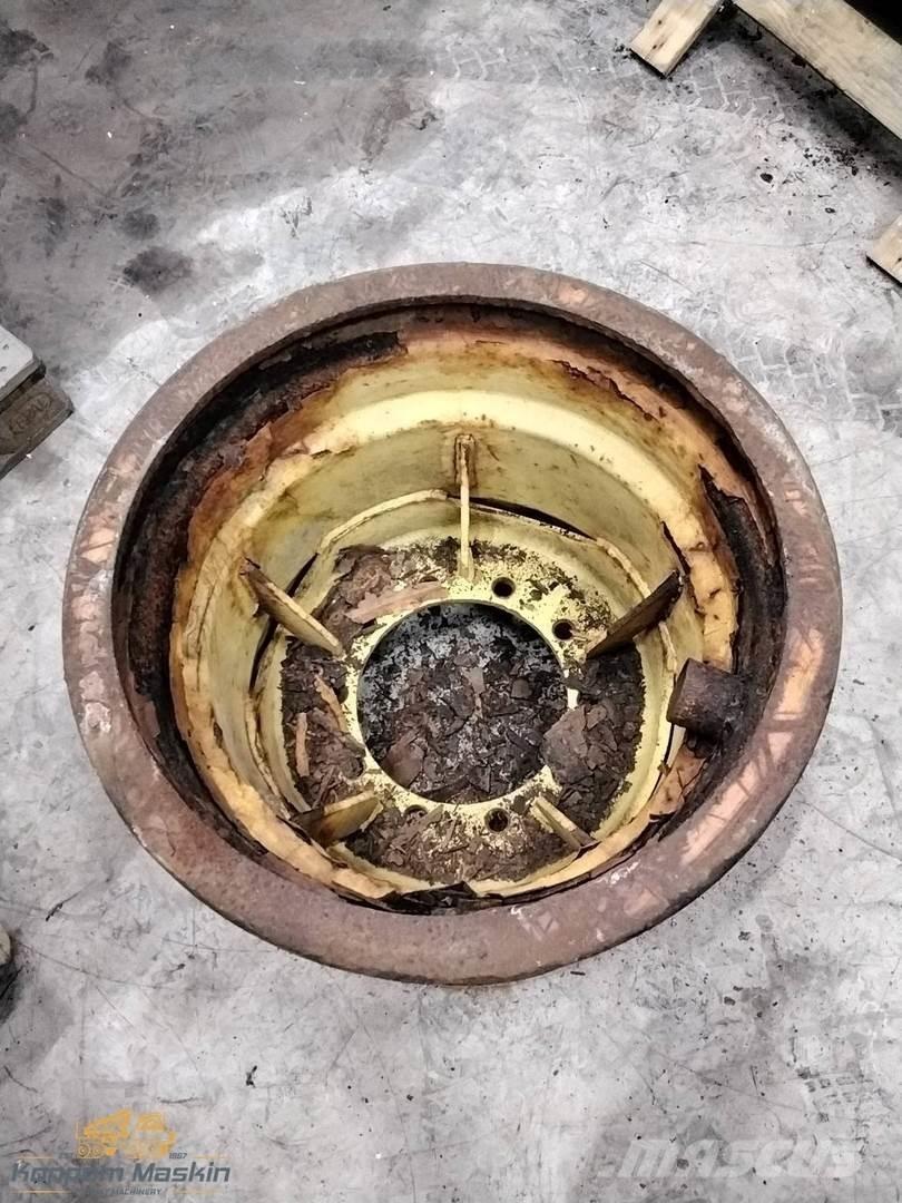 Ösa 250 20x26,5 Riepas, riteņi un diski