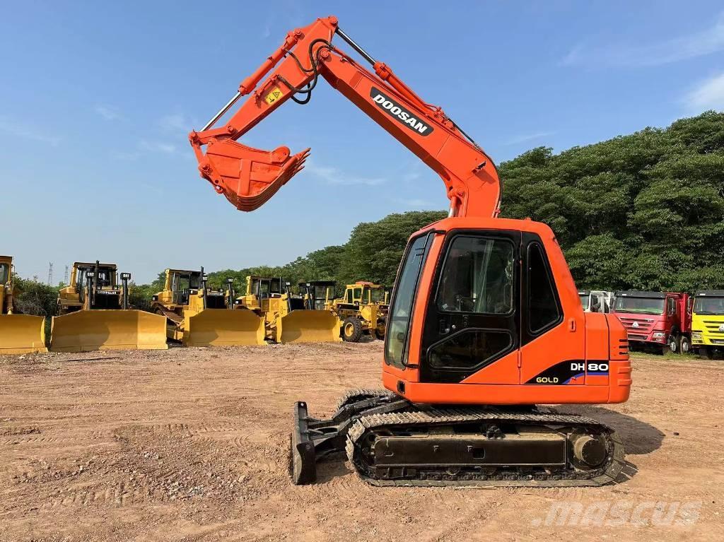 Doosan DH 80 Kāpurķēžu ekskavatori