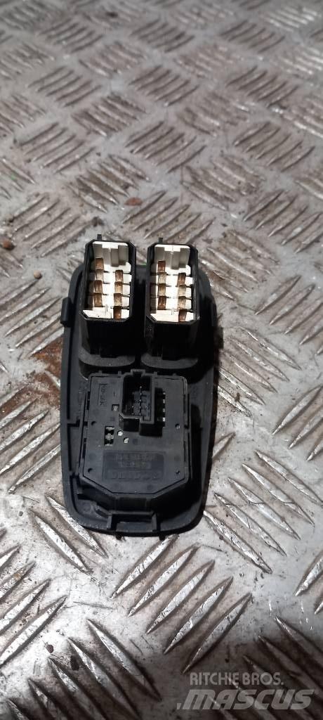 Scania R 440   1445793 Kabīnes un interjers