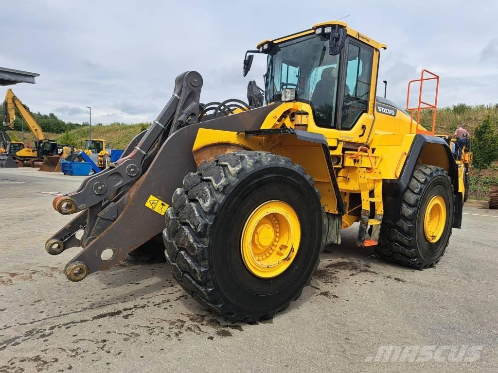 Volvo L220H Iekrāvēji uz riteņiem