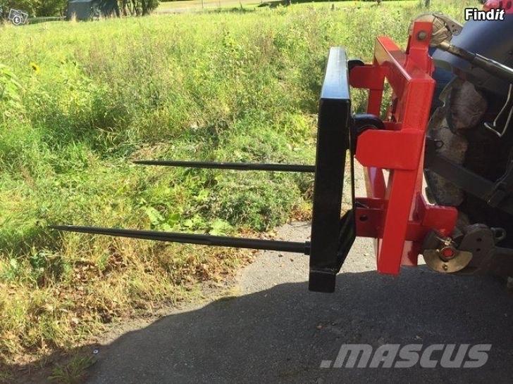 ProBoss 3520 Istuin Kāpurķēžu ekskavatori