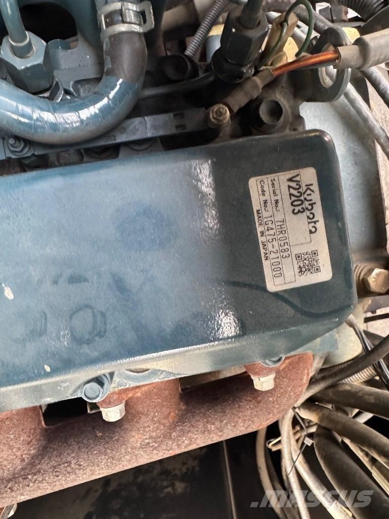 Mecalac TA 3 SR Mini pašizgāzēji