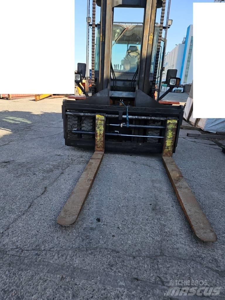 Doosan D 160 S-5 Tehnika ar dīzeļa dzinēju