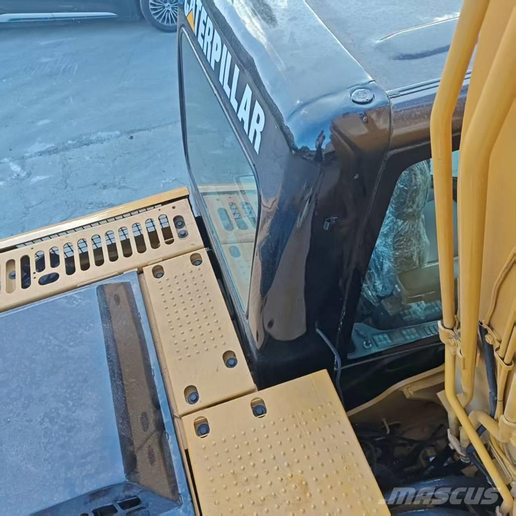CAT 312 D Kāpurķēžu ekskavatori