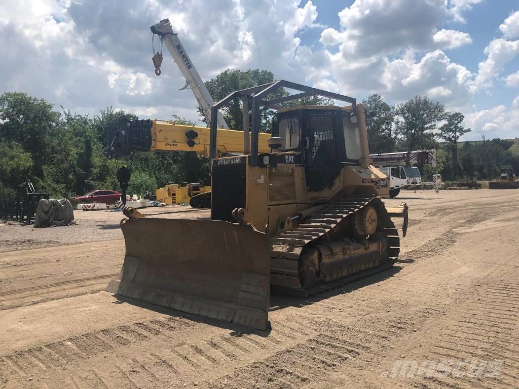 CAT D 5 M XL Kāpurķēžu buldozeri