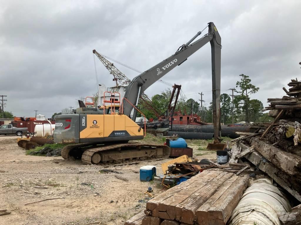 Volvo EC250E LR Kāpurķēžu ekskavatori
