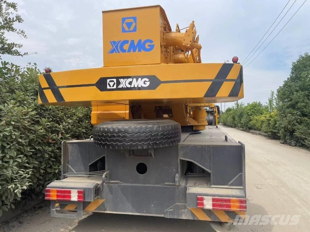 XCMG QY25 Visurgājēji celtņi