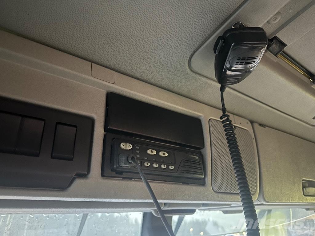 Volvo FM11 370 Treileri ar āķi