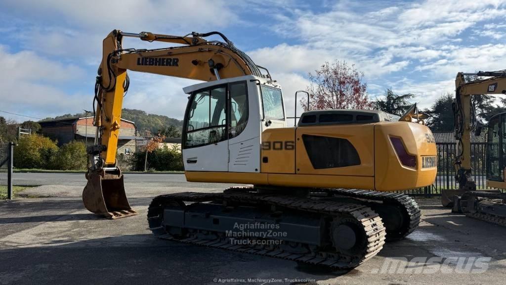 Liebherr R 906 Kāpurķēžu ekskavatori