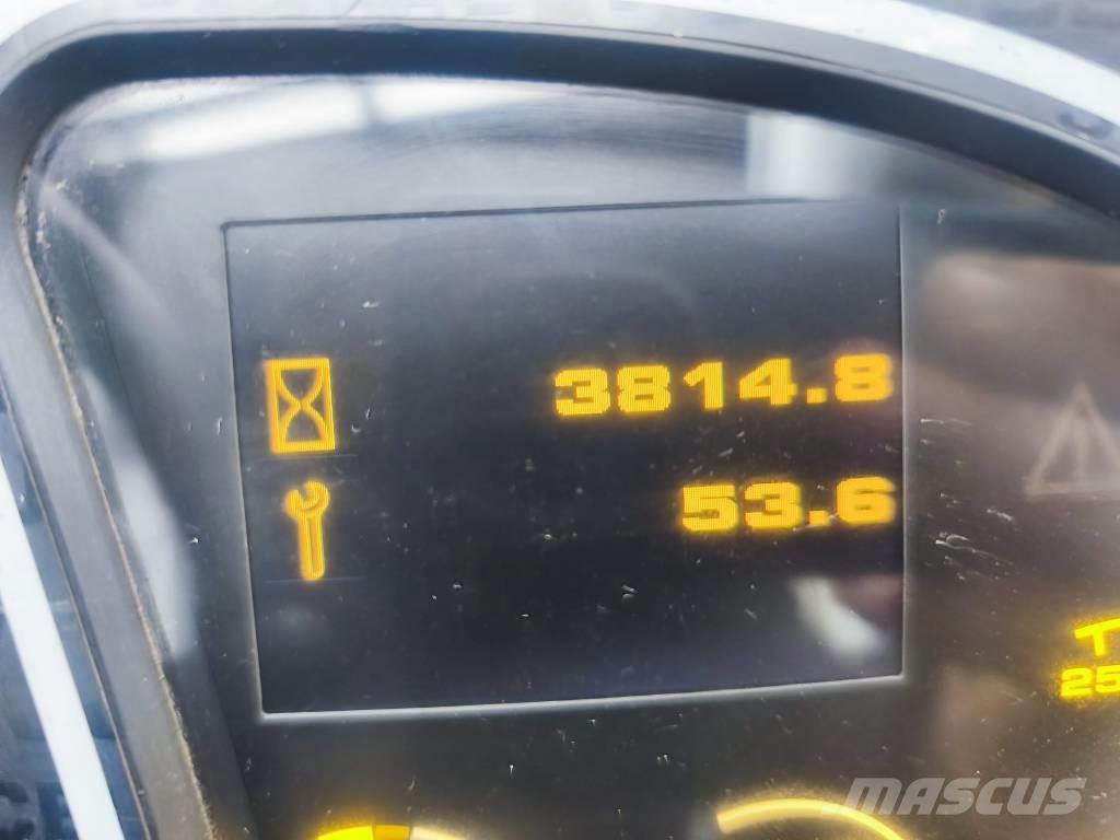 JCB 535-125 Teleskopiskie manipulatori