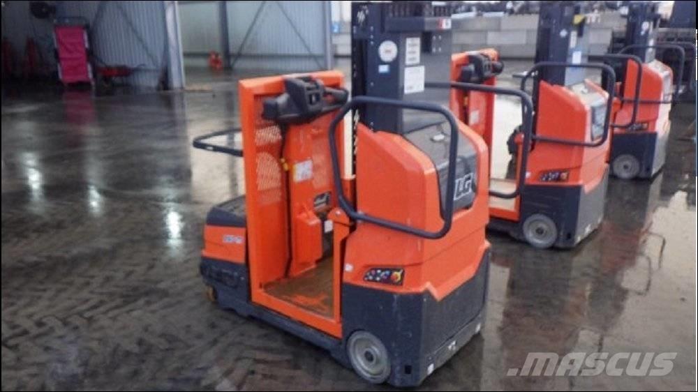 JLG DSP-M Pasūtījumu savācējs lielam augstumam