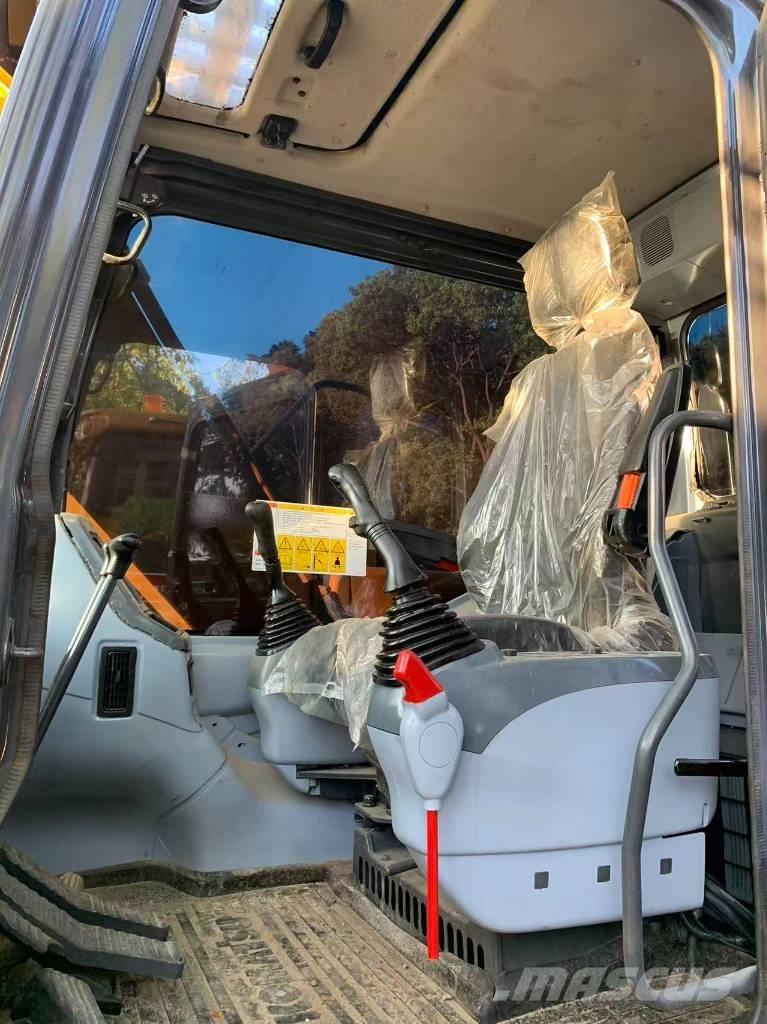 Komatsu PC 130 Kāpurķēžu ekskavatori