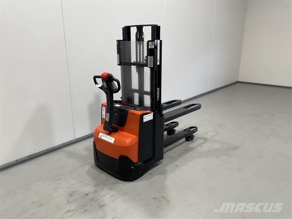 Toyota SWE200D Pašgājēji krautnētāji