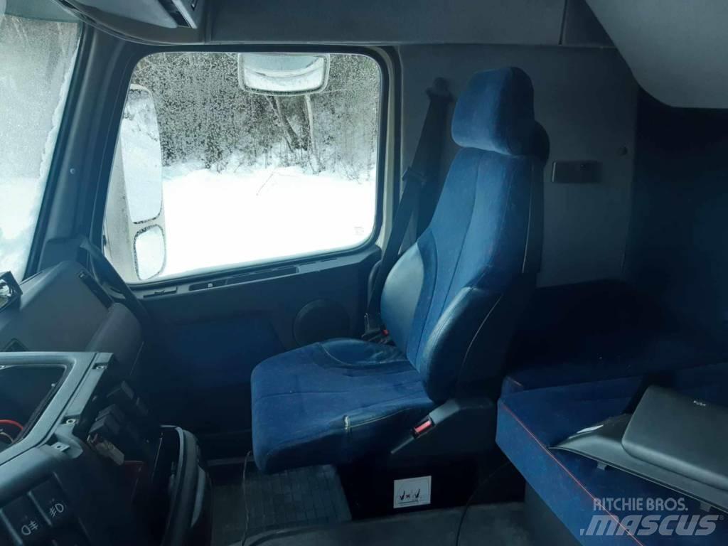 Volvo FH 16 Treileri ar āķi