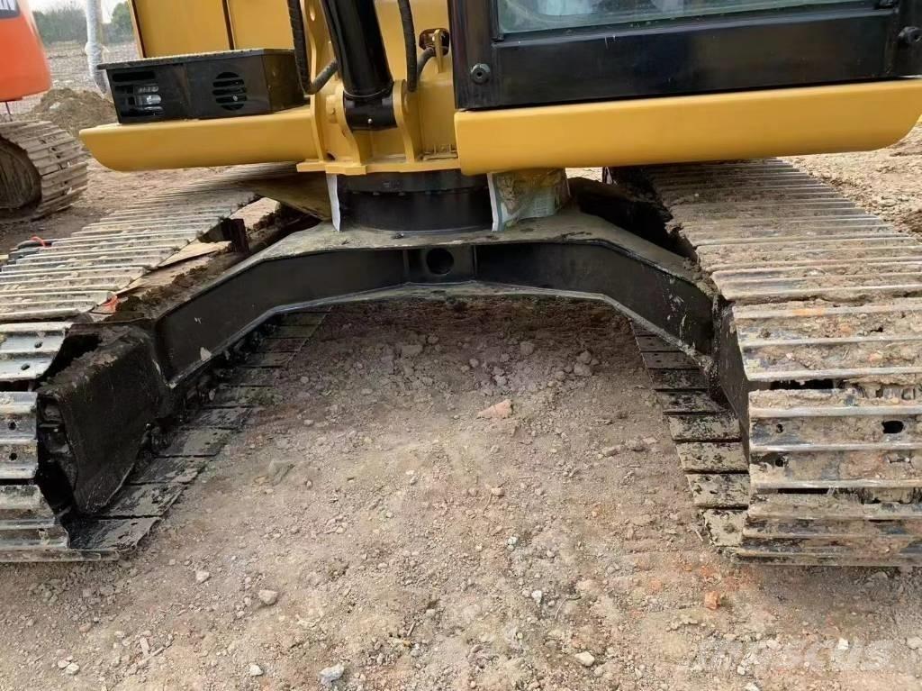 CAT 307 E Kāpurķēžu ekskavatori