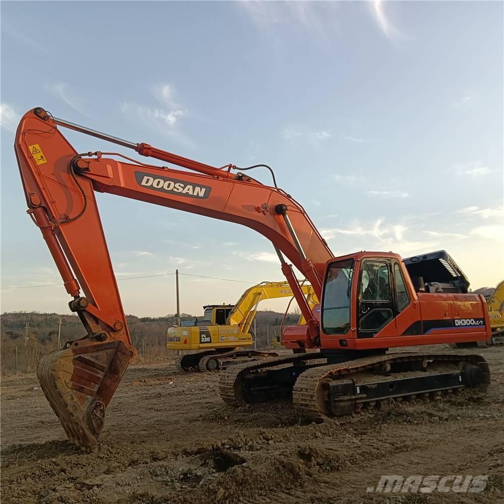 Doosan DH300LC-7 Kāpurķēžu ekskavatori