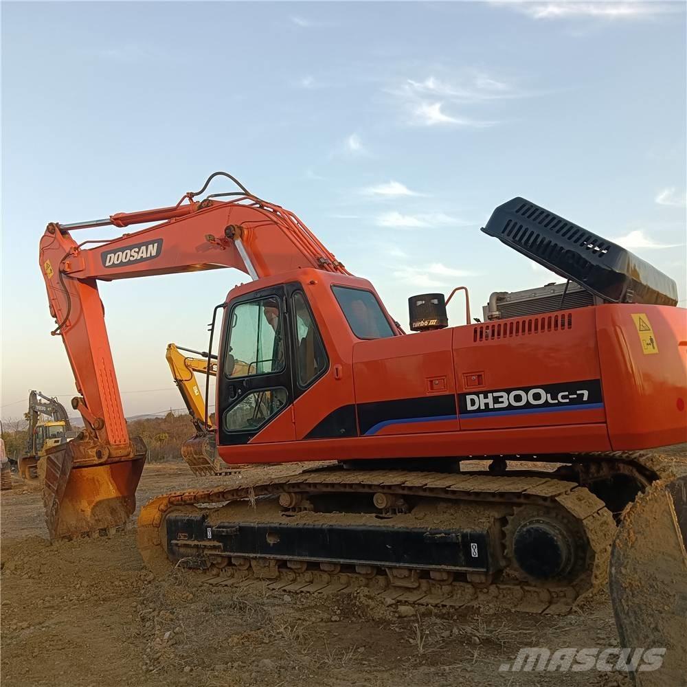 Doosan DH300LC-7 Kāpurķēžu ekskavatori