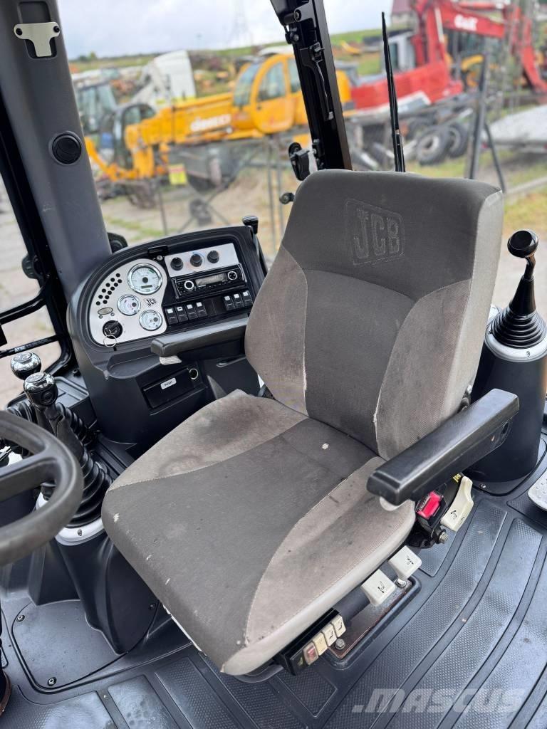 JCB 3 CX Super Ekskavatori-iekrāvēji