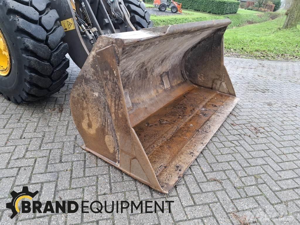 Volvo L60F Iekrāvēji uz riteņiem