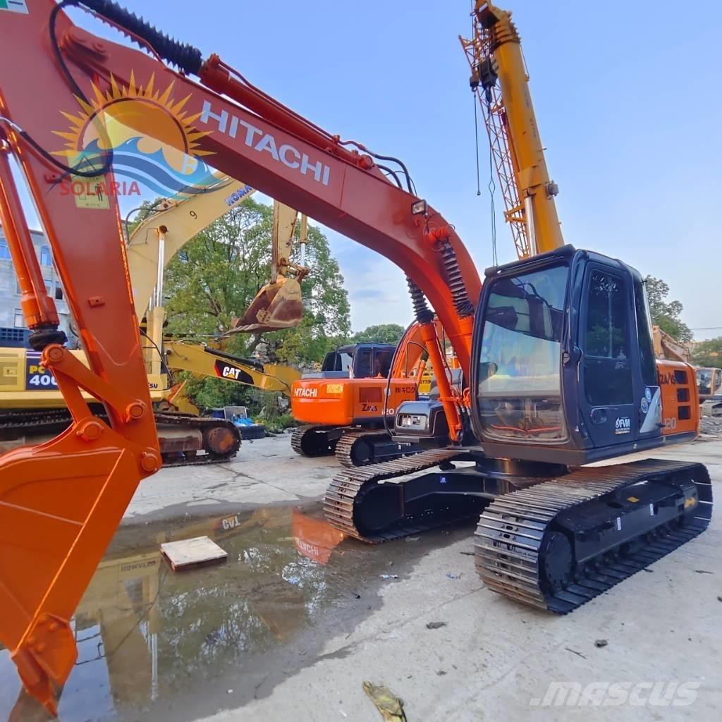 Hitachi ZX 120 Kāpurķēžu ekskavatori