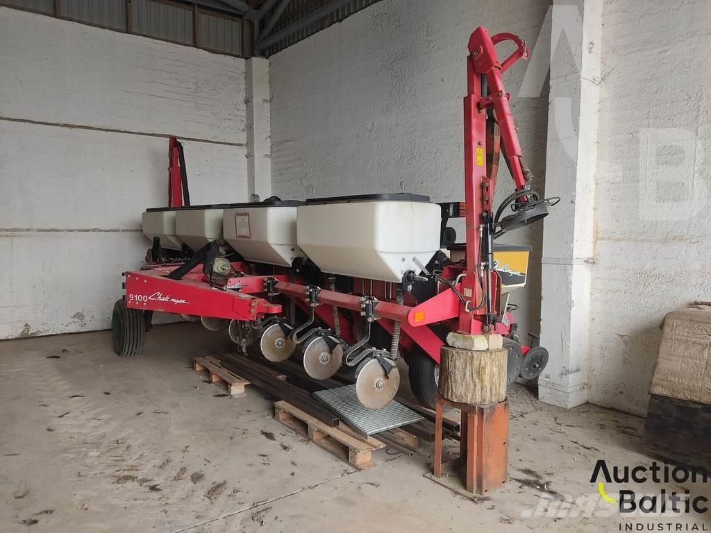Challenger 9100 Precīzās izsējas sējmašīnas 