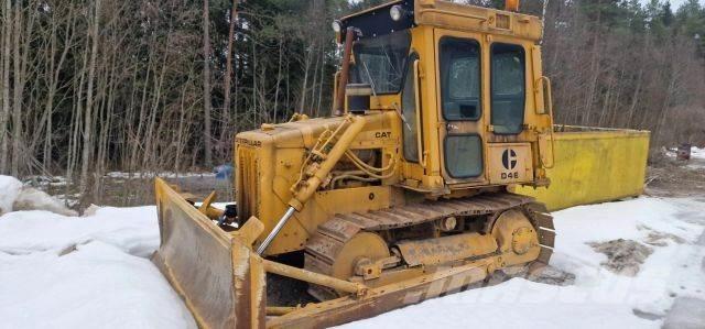 CAT D4E Kāpurķēžu buldozeri
