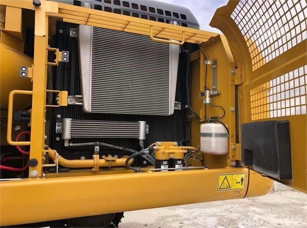 CAT 330 D Kāpurķēžu ekskavatori